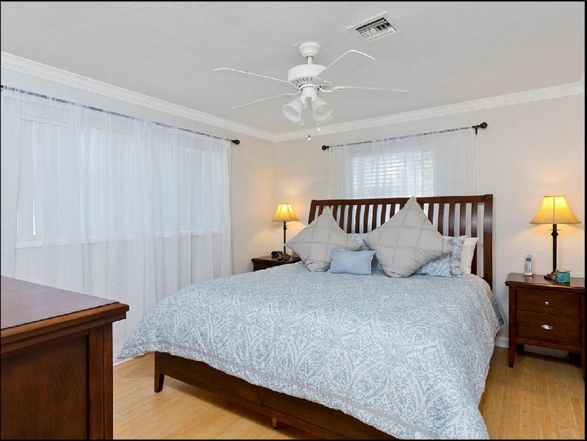 Beachway Per Ankh Pompano Beach Bagian luar foto