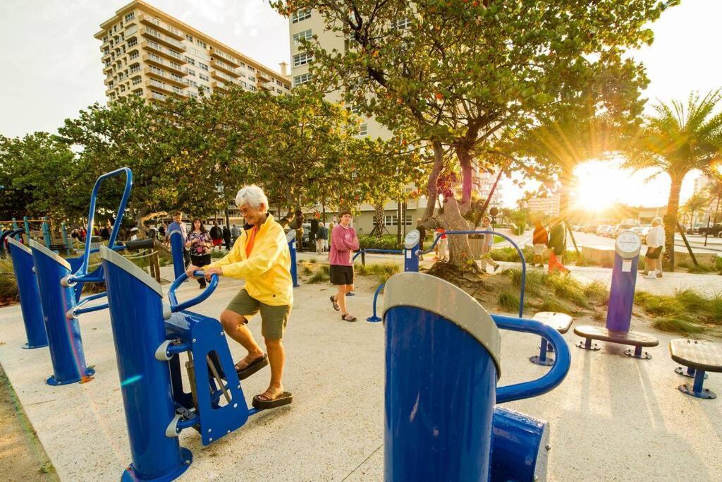 Beachway Per Ankh Pompano Beach Bagian luar foto
