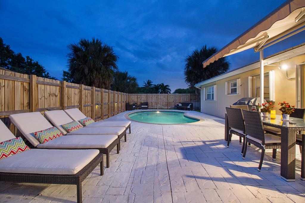 Beachway Per Ankh Pompano Beach Bagian luar foto