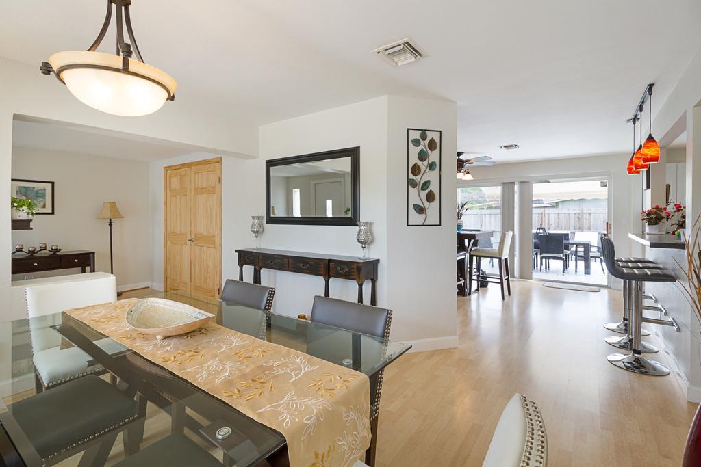Beachway Per Ankh Pompano Beach Bagian luar foto
