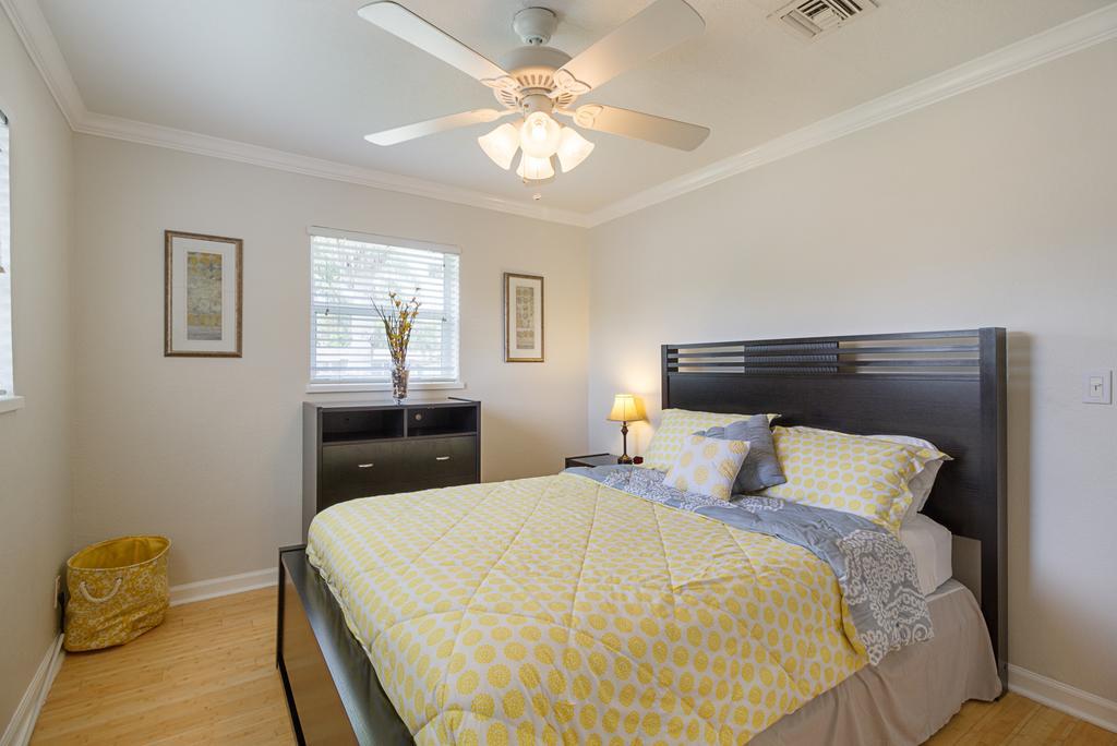 Beachway Per Ankh Pompano Beach Bagian luar foto