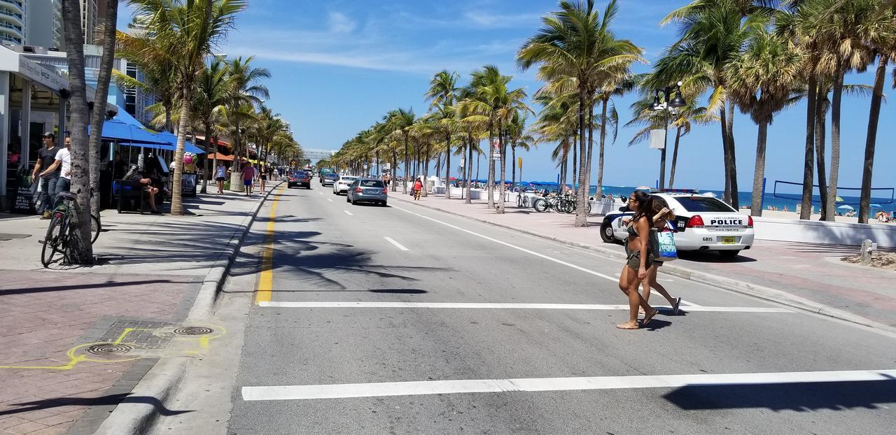 Beachway Per Ankh Pompano Beach Bagian luar foto
